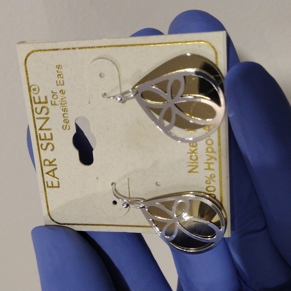 Polished Gold Tone Plate, Silver tone Filigree design Teardrop Earrings - Women - Picture 6 of 9